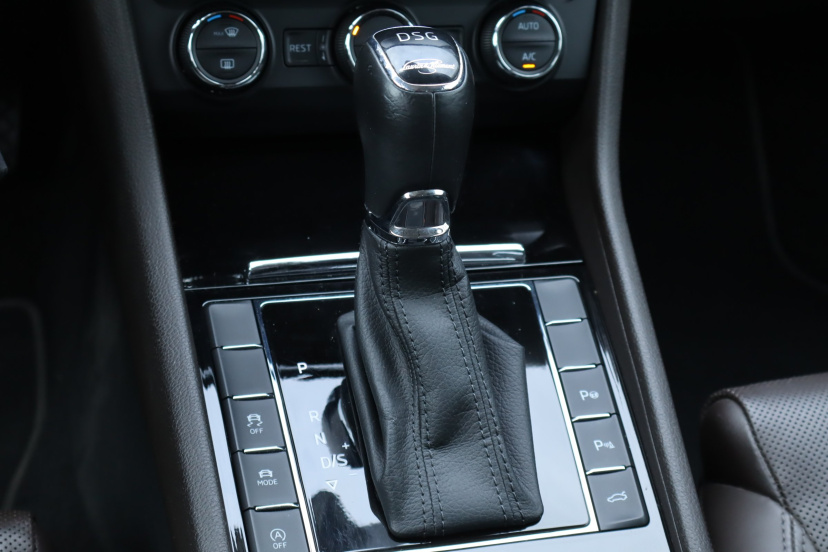 Škoda Superb, 2016