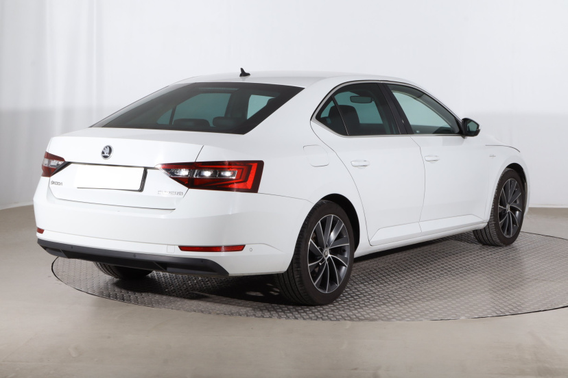Škoda Superb, 2016