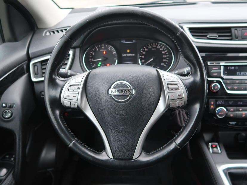 Nissan Qashqai, 2015