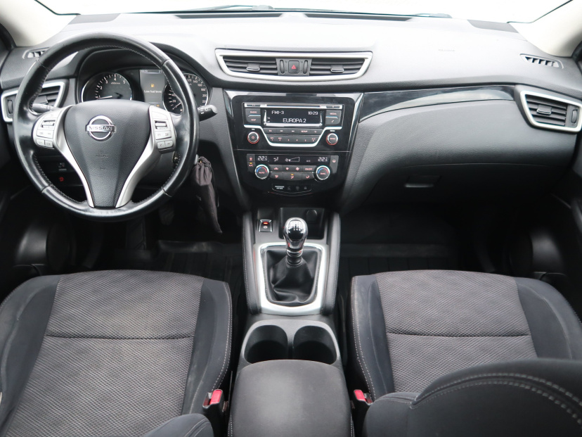 Nissan Qashqai, 2015