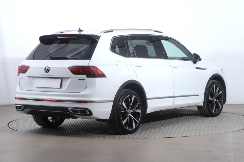 Volkswagen Tiguan Allspace, 2022
