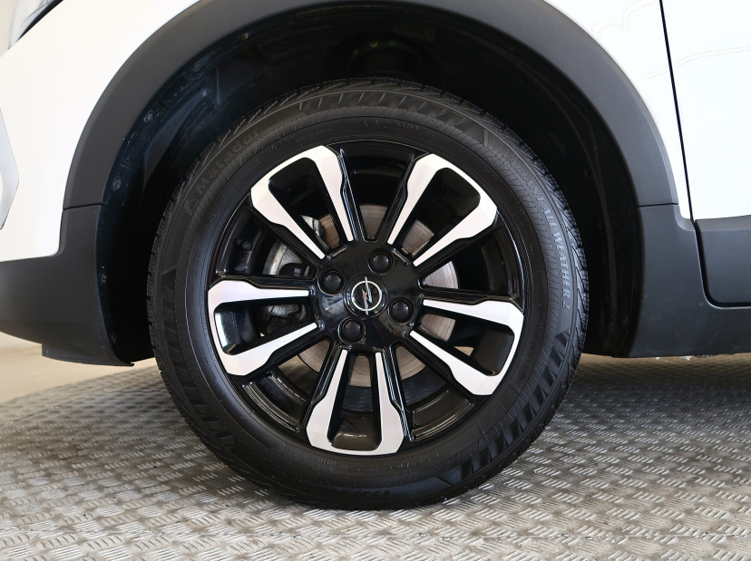 Opel Crossland, 2024