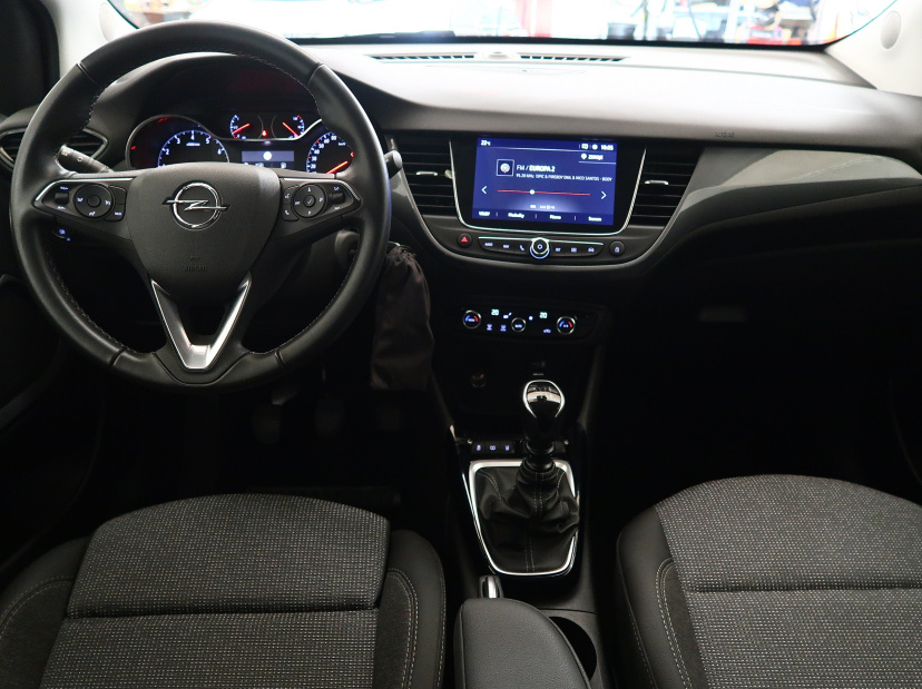 Opel Crossland, 2024