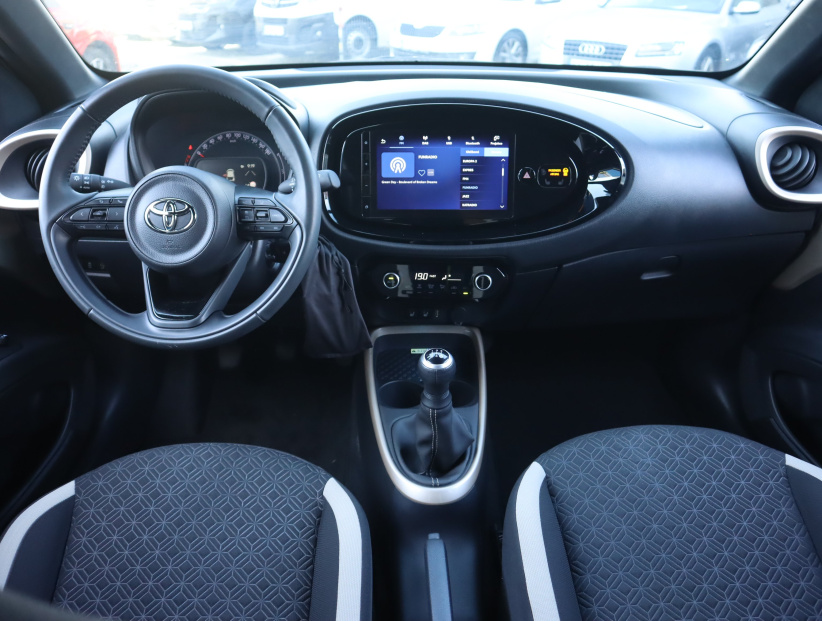 Toyota Aygo X, 2022