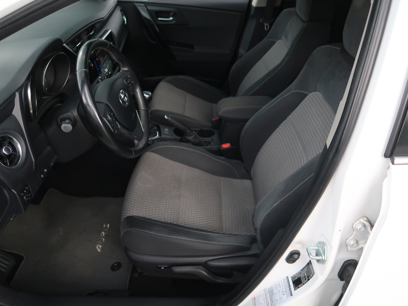Toyota Auris, 2017