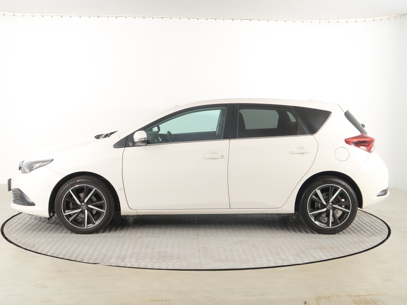 Toyota Auris, 2017