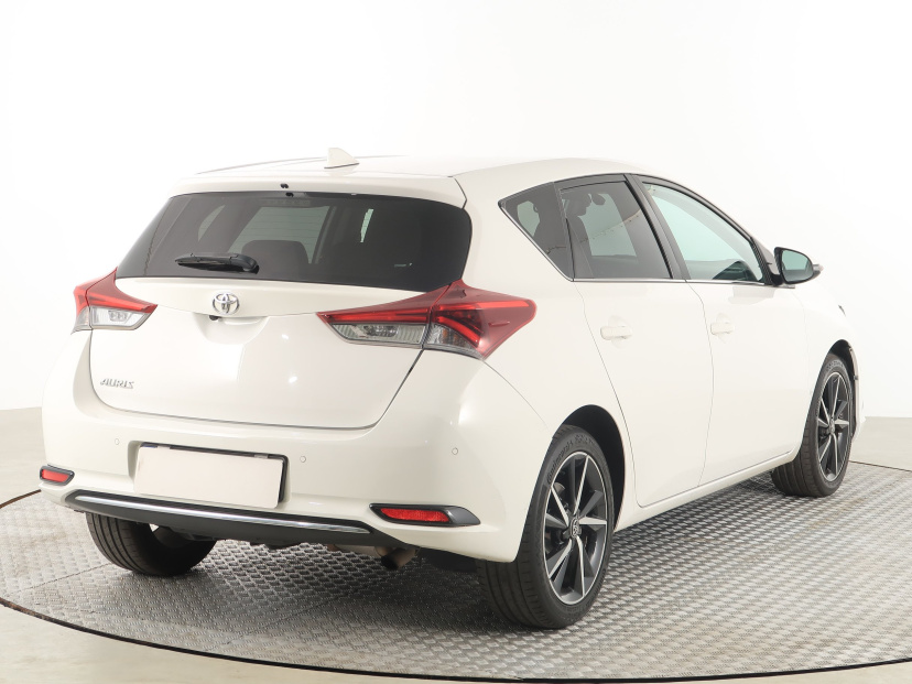 Toyota Auris, 2017