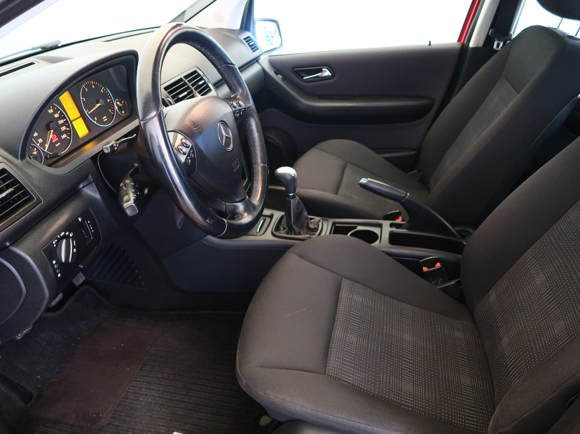 Mercedes-Benz A, 2010