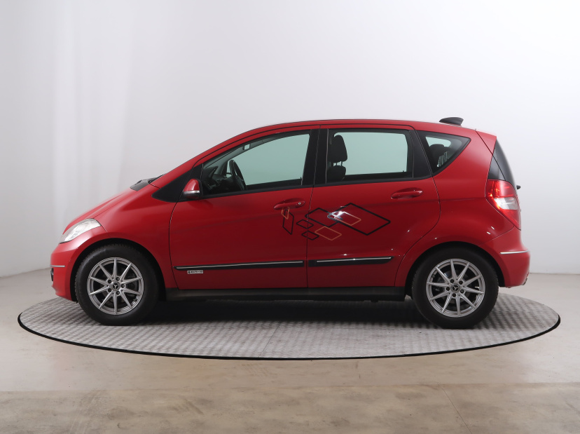 Mercedes-Benz A, 2010