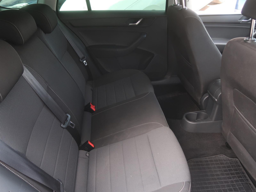 Škoda Rapid Spaceback, 2015
