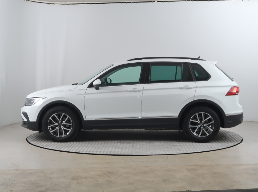 Volkswagen Tiguan, 2022