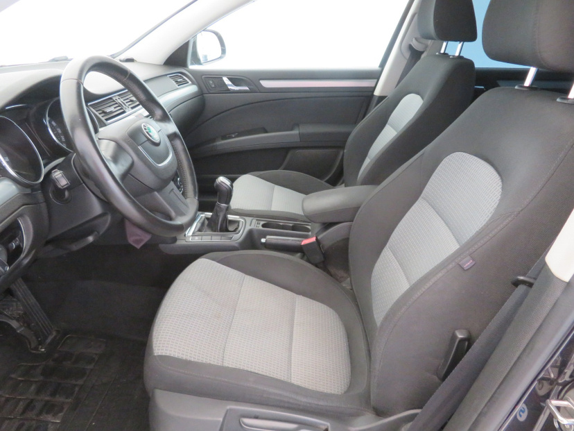 Škoda Superb, 2009