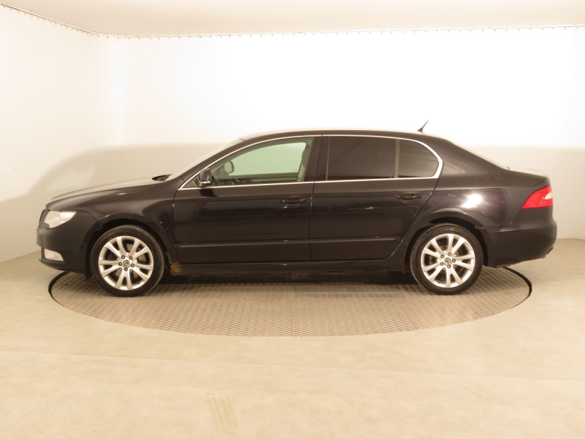 Škoda Superb, 2009