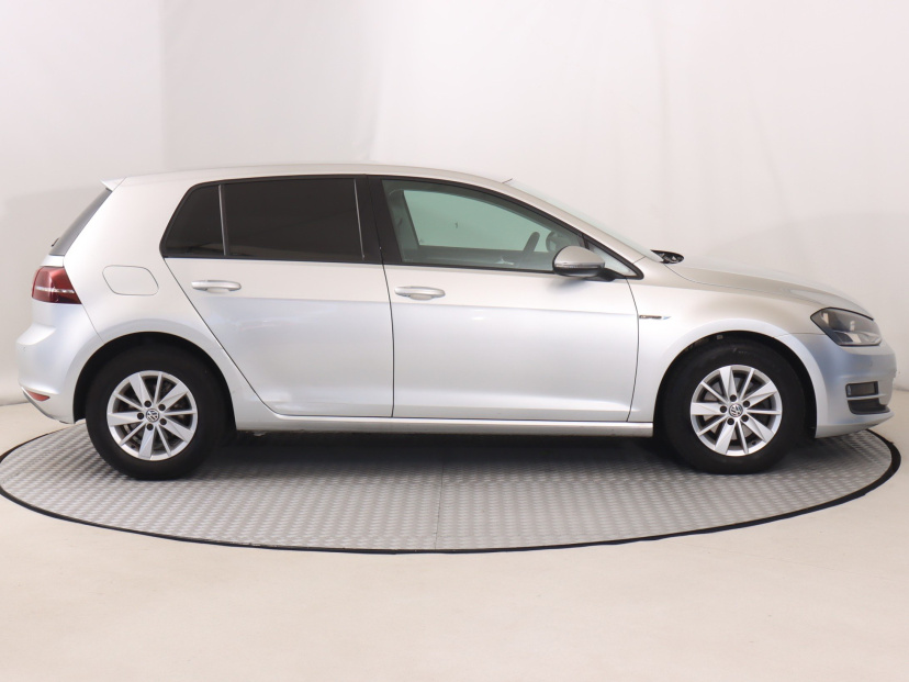 Volkswagen Golf, 2013