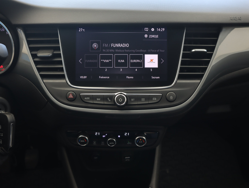 Opel Crossland, 2024