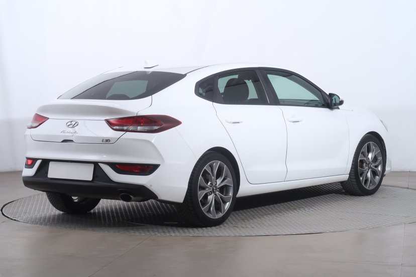 Hyundai i30 Fastback, 2018