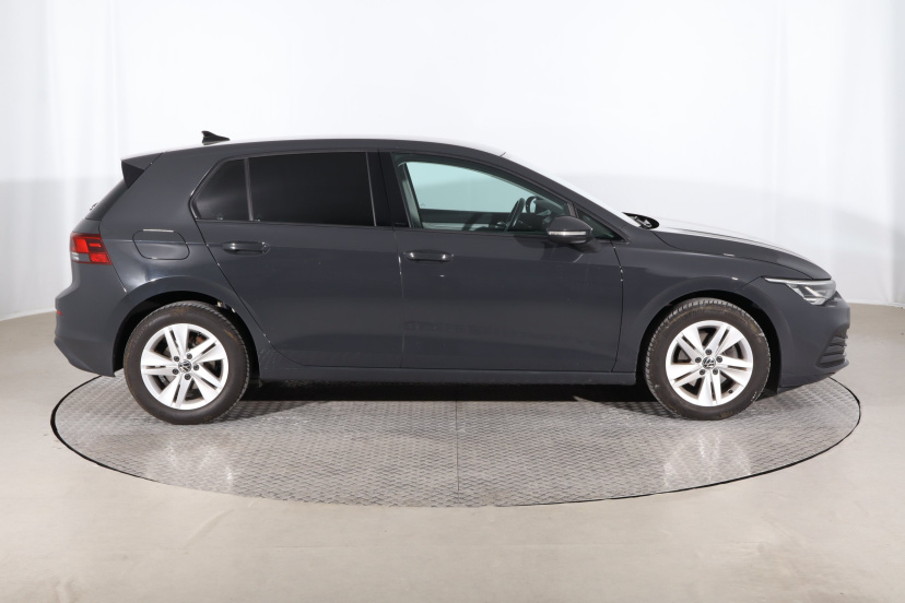 Volkswagen Golf, 2020