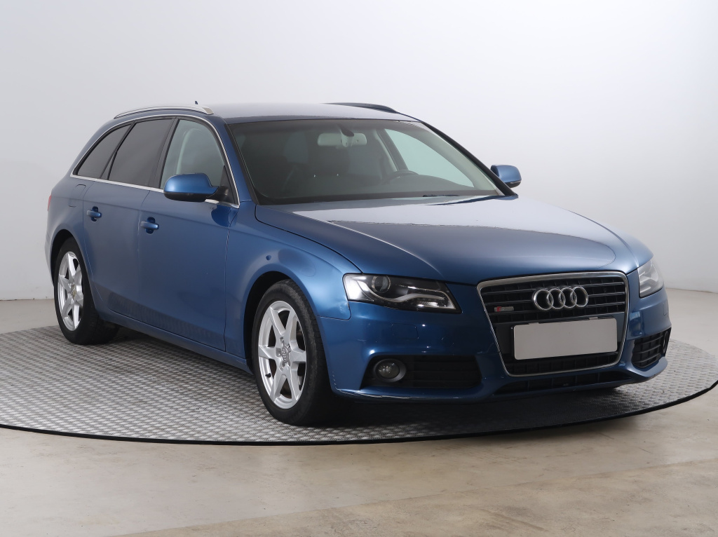 Audi A4, 2010