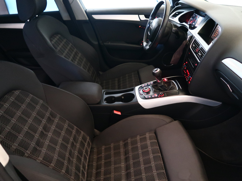 Audi A4, 2010