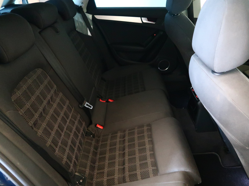 Audi A4, 2010