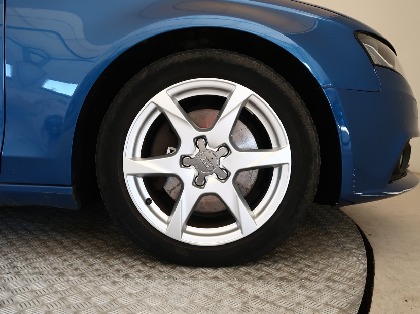 Audi A4, 2010
