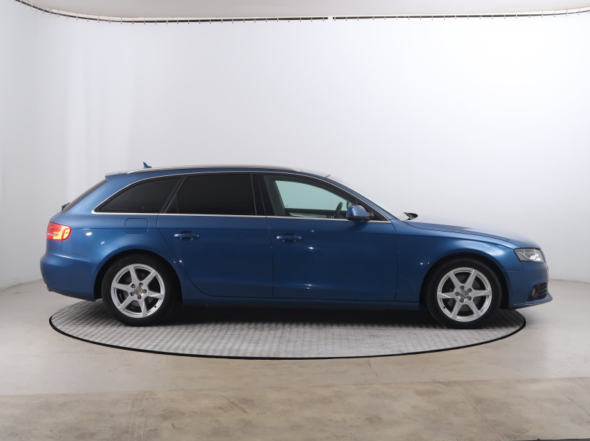 Audi A4, 2010