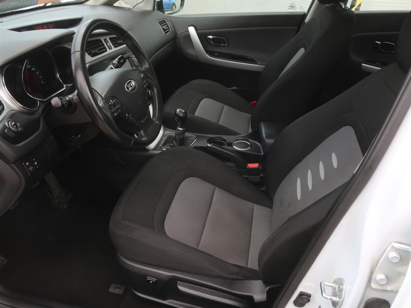 Kia Ceed, 2013