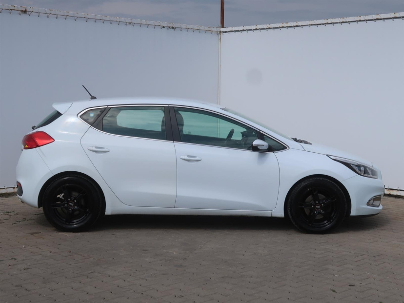 Kia Ceed, 2013