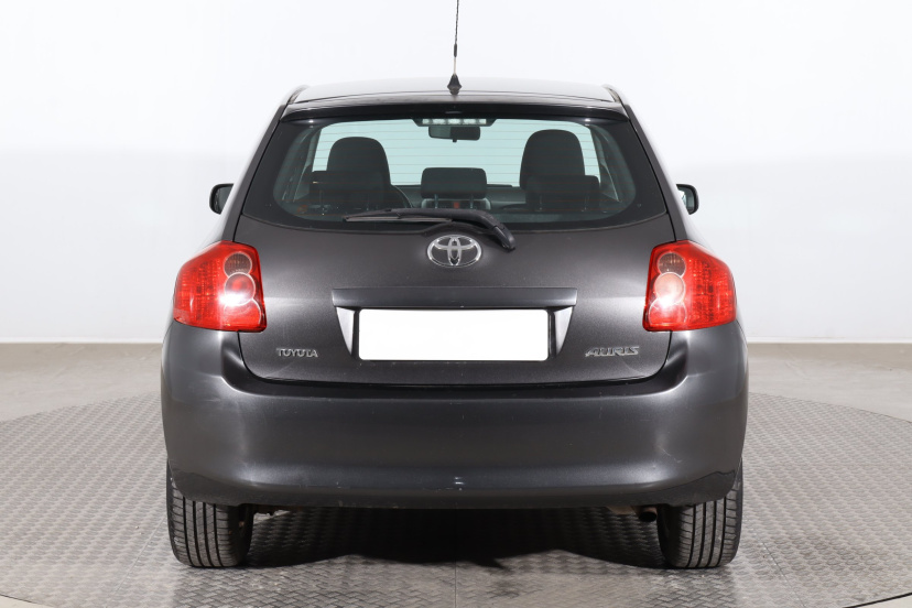 Toyota Auris, 2008