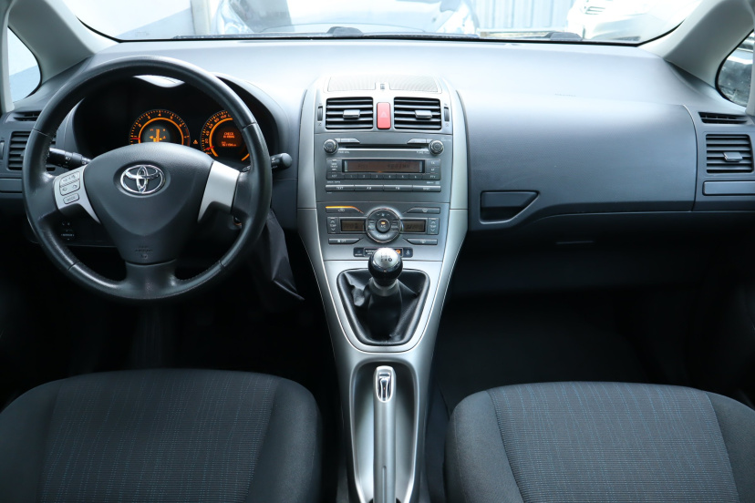 Toyota Auris, 2008