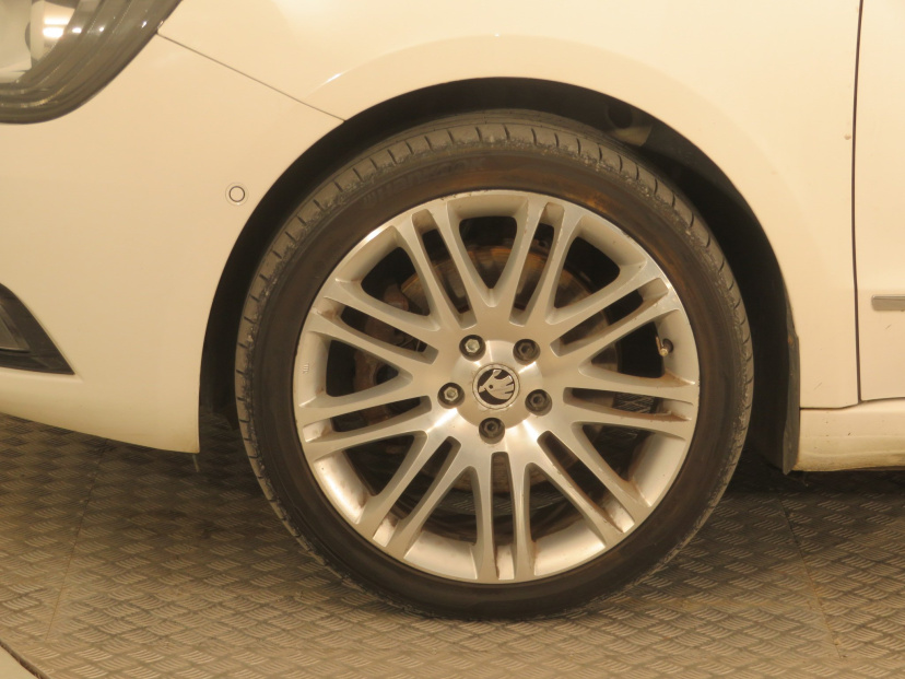 Škoda Superb, 2013