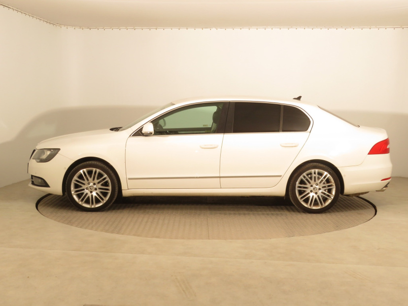 Škoda Superb, 2013