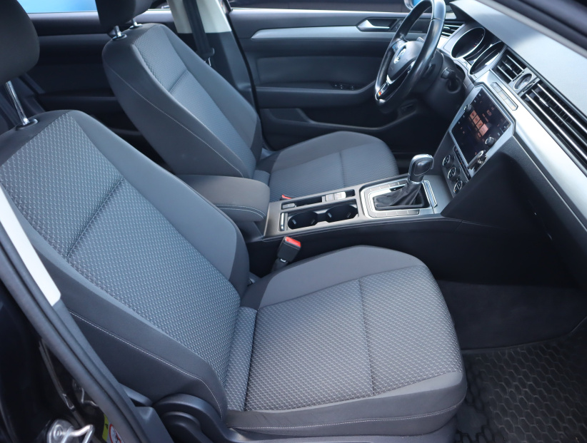 Volkswagen Passat, 2017