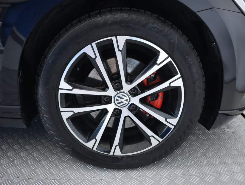 Volkswagen Passat, 2017