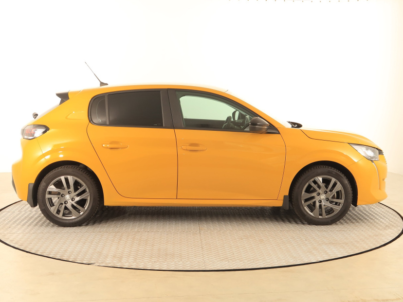 Peugeot 208, 2022