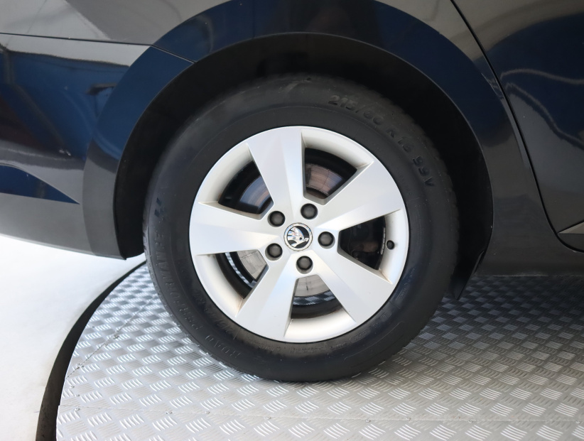 Škoda Superb, 2016