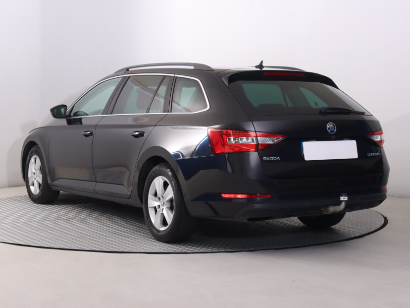 Škoda Superb, 2016
