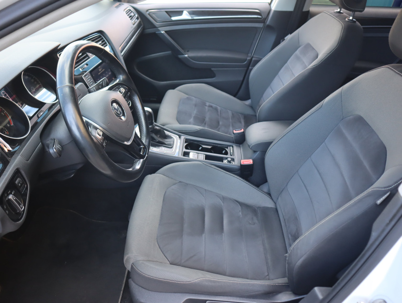 Volkswagen Golf, 2015