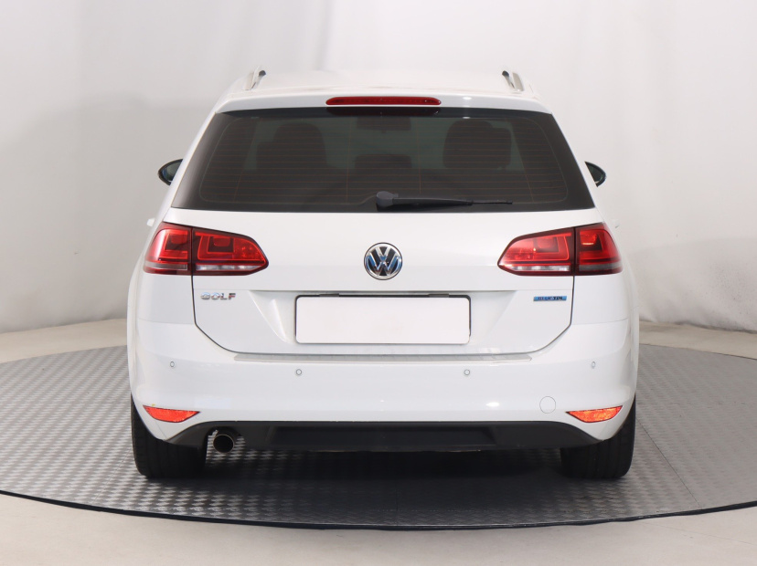 Volkswagen Golf, 2015