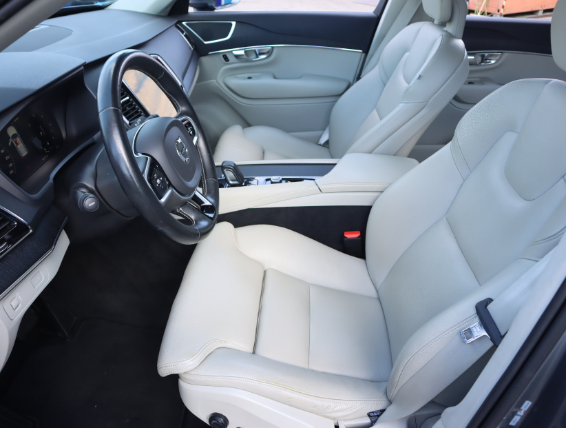 Volvo XC90, 2020