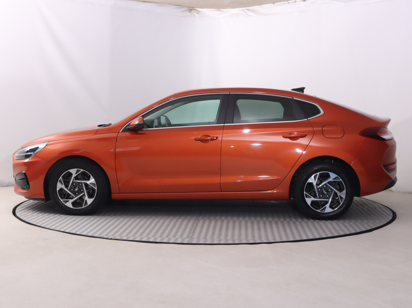Hyundai i30 Fastback, 2025