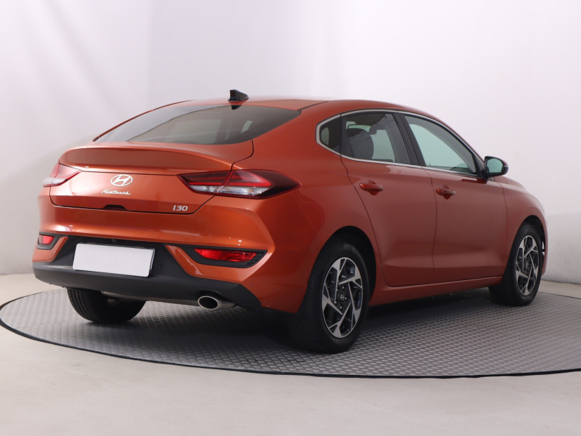 Hyundai i30 Fastback, 2025