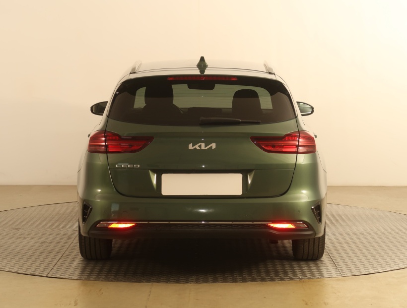 Kia Ceed, 2023