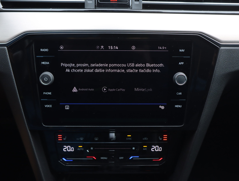 Volkswagen Passat, 2022
