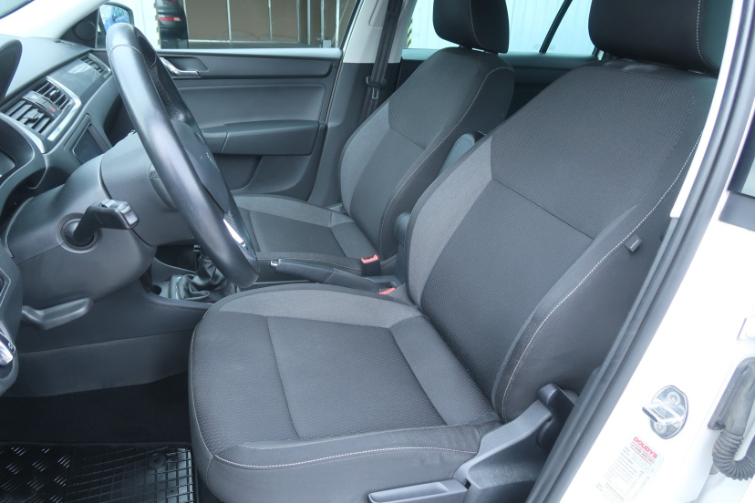 Škoda Rapid Spaceback, 2014