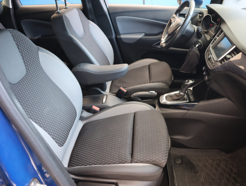 Opel Crossland, 2018
