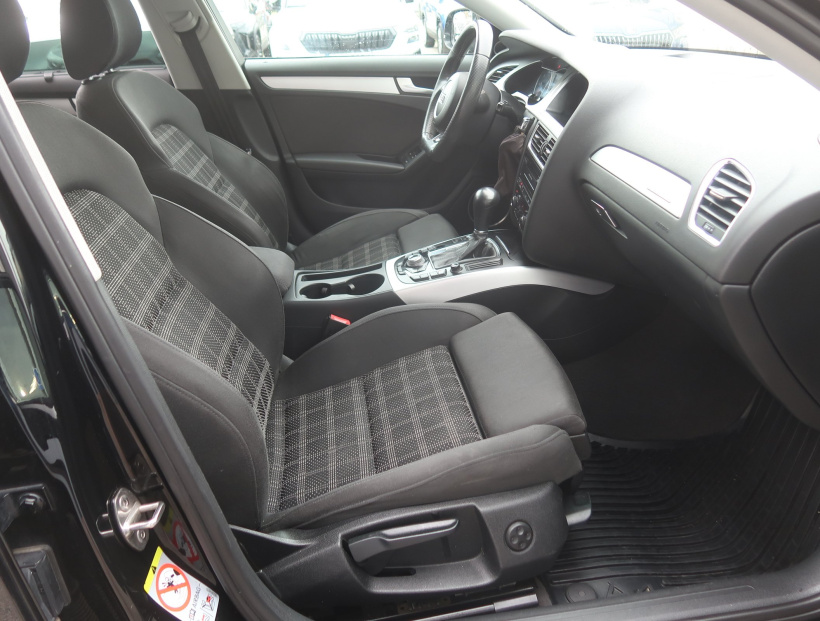 Audi A4, 2010