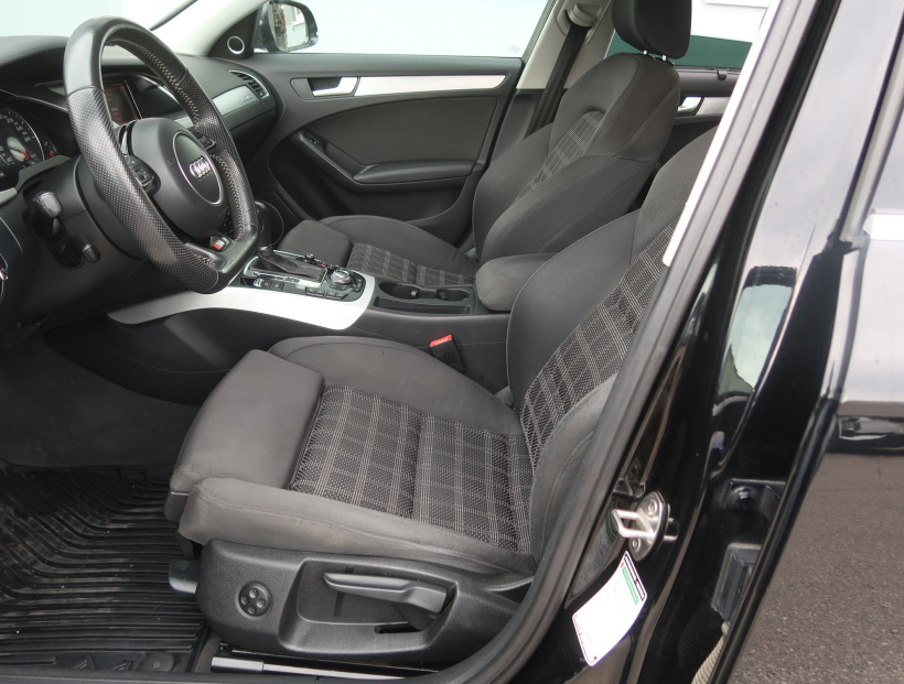 Audi A4, 2010