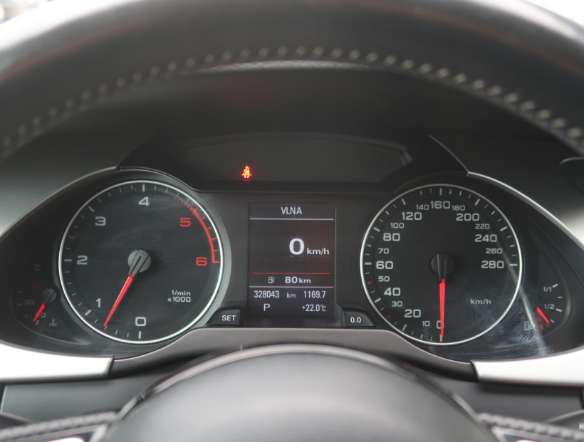 Audi A4, 2010
