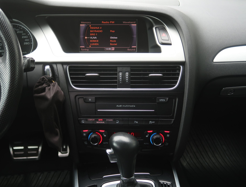Audi A4, 2010
